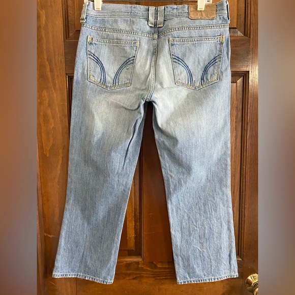 Hollister Co Crop Relax Fit Light wash Distressed Size 7 - Picture 5 of 6